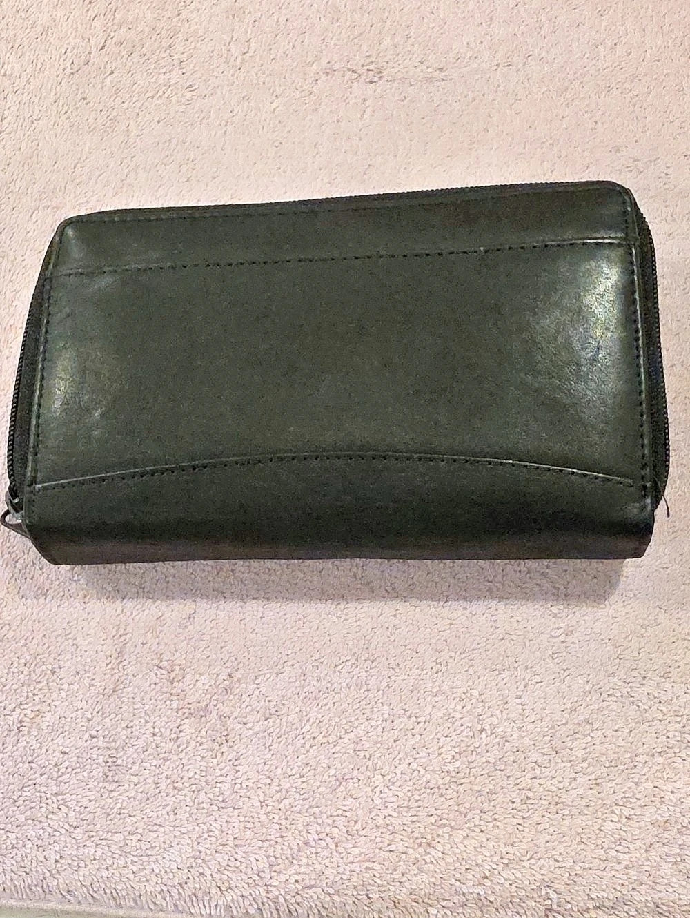 Bacci Black Zip-Around Wallet